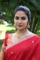 Divi Vadthya Latest Pics